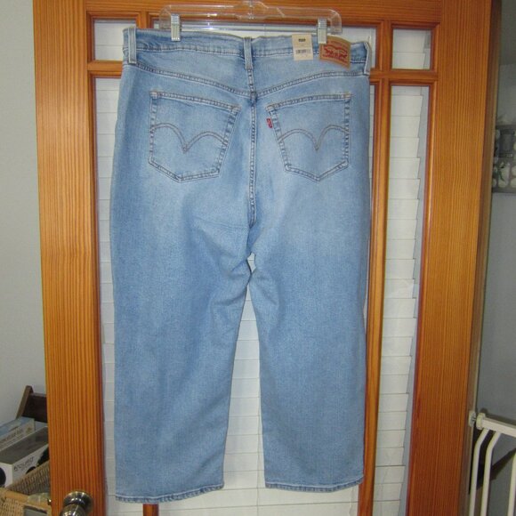Levi's Wedgie Straight Cropped Jeans High Rise Women's 4 22W 24W NEW Rip - Picture 3 of 7